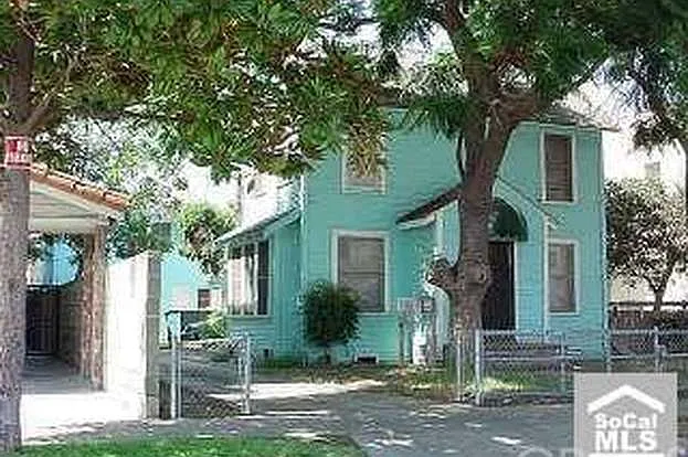 1025 Gladys Ave — Photo 16