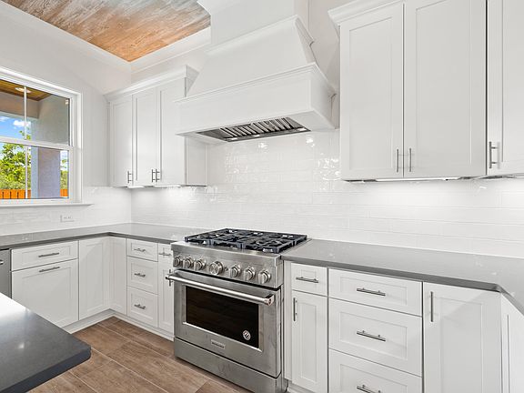 3rd image of 58 Carefree Ln W