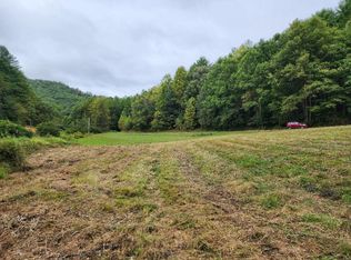 77 Graves Valley Rd, Murphy, NC 28906