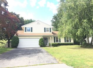 37 Calver Ct, Henrietta, NY 14467
