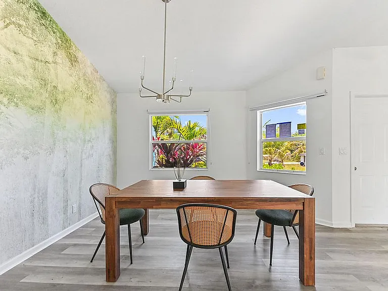 7492 SW 40th Ter — Photo 5