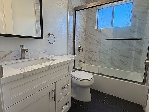2nd image of 663 La Grande Dr #2