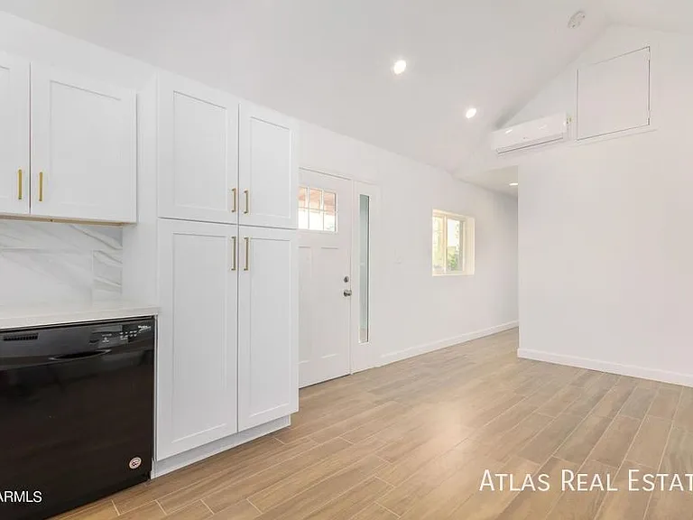 444 S Delaware St #2 — Photo 4