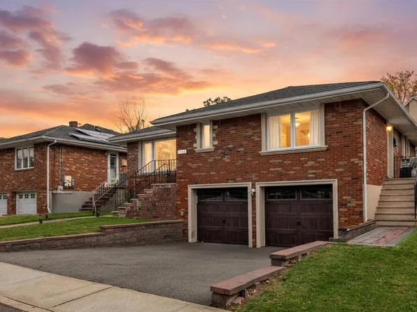1068 Fairview Ln, Fort Lee, NJ 07024