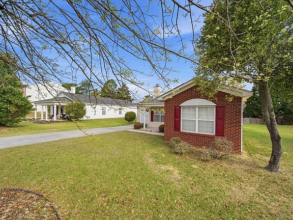 2nd image of 304 Kingston Trace Rd