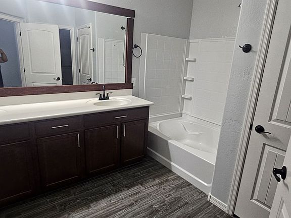 4th image of 41208 W Rio Bravo Dr