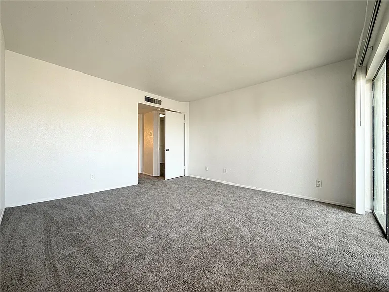 2822 S Bartell Dr #38 — Photo 9