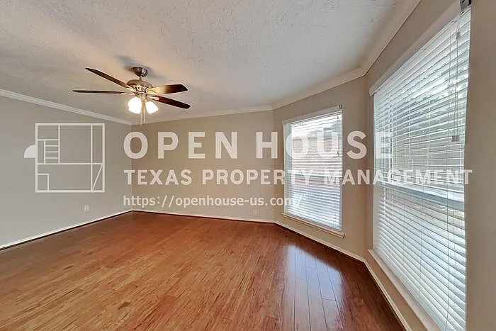 2223 Briarwest Blvd — Photo 10