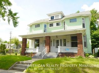 751 College Ave SE, Grand Rapids, MI 49503