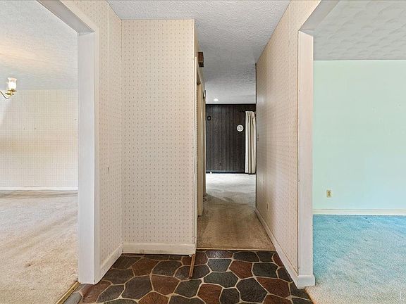 5th image of 503 Seminole Dr