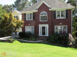 106 Crescent Ct, Woodstock, GA 30189