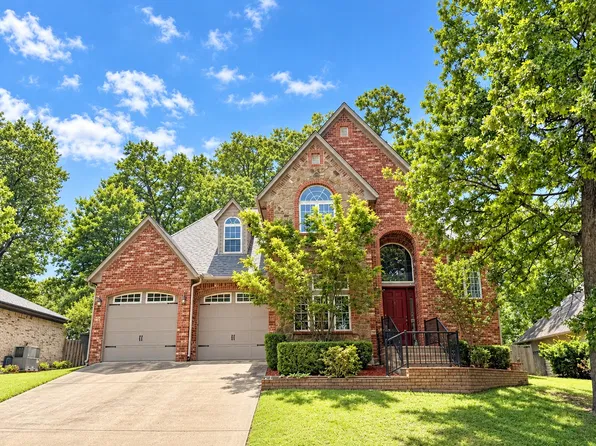 306 Hickory Dr, Tahlequah, OK 74464