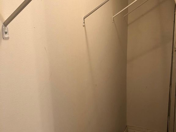 5th image of 5307 Bancroft Ave #1E