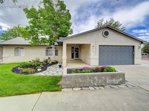 433 W Fairway Dr, Pueblo West, CO 81007