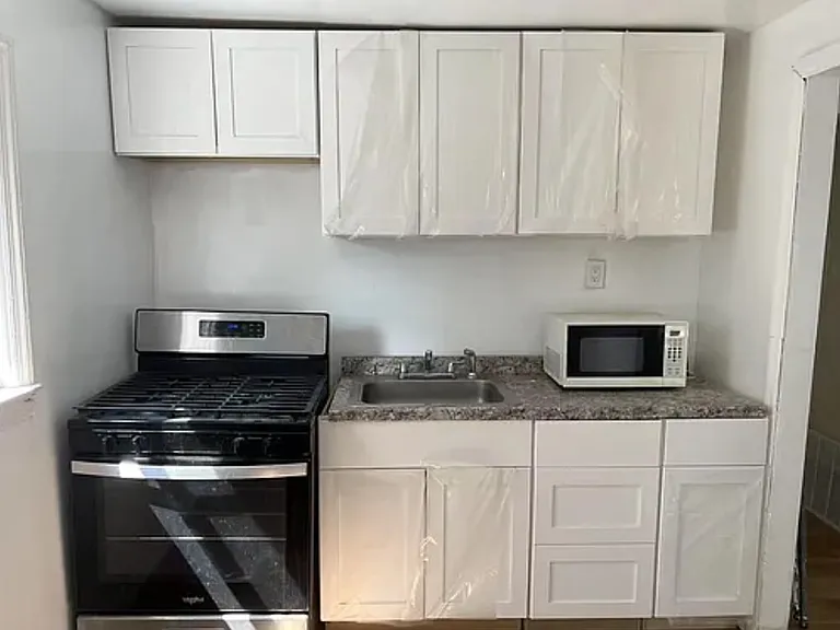 15 Coolidge Ave #1 — Photo 4
