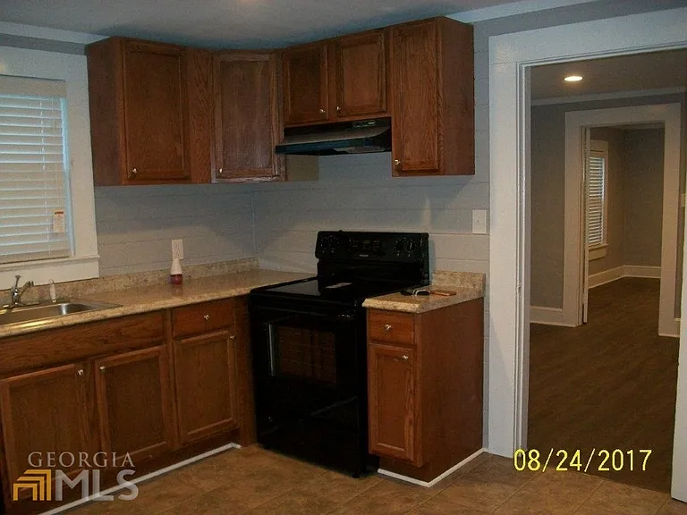 204 Georgia Ave #B — Photo 16