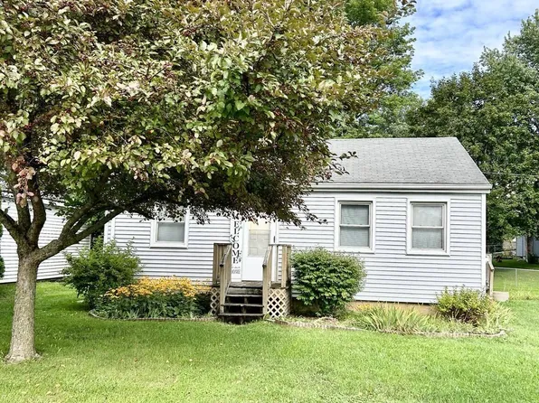 7215 Old Pipestone Rd, Eau Claire, MI 49111