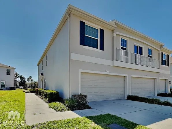 741 Ashentree Dr, Plant City, FL 33563