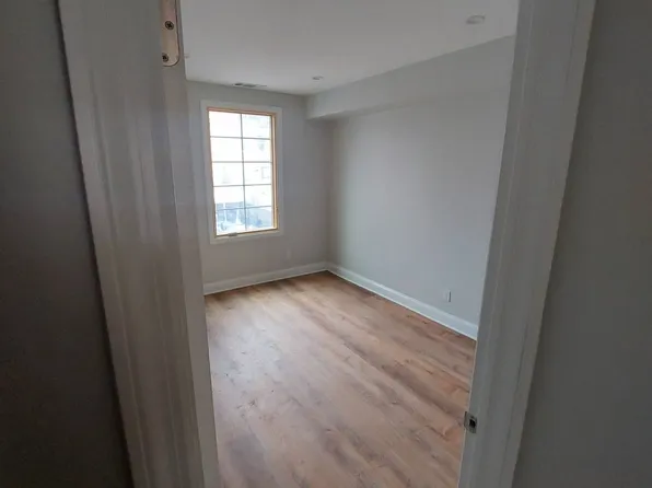 427 Pulaski Street image 8 of 54