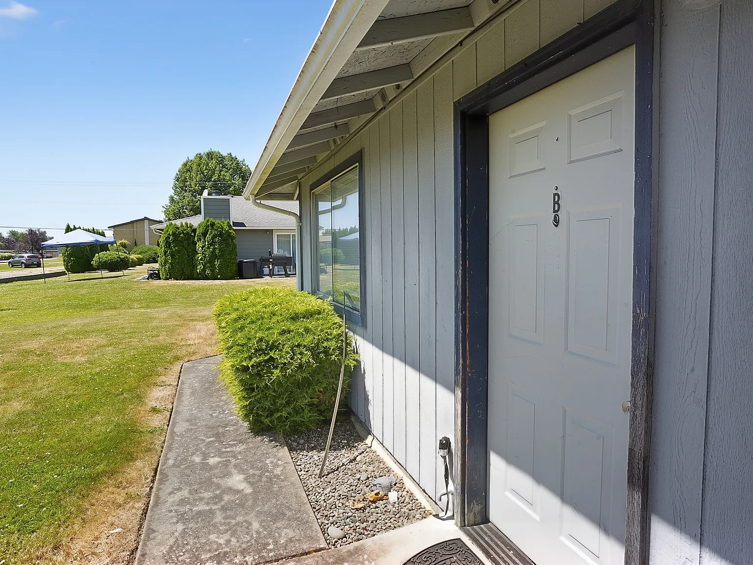 2 bed, 900 sqft, $1,695 — Photo 4