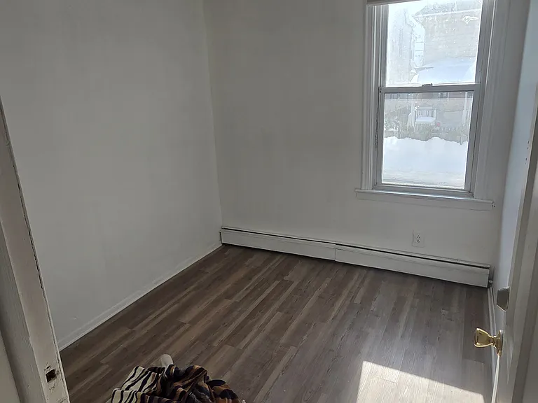 72-74 Maple St #1 — Photo 7