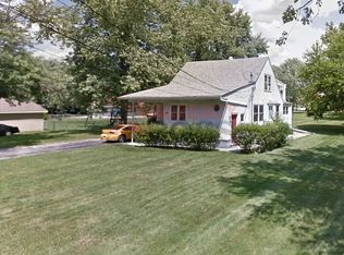 6901 Connecticut St, Merrillville, IN 46410
