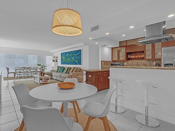 3rd image of 550 Ocean Dr APT 4E