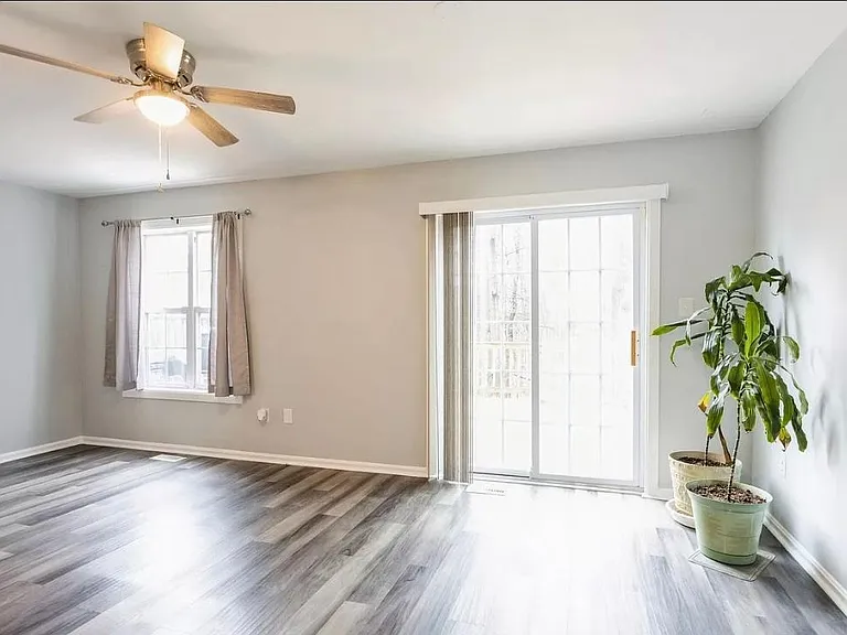 531 Nanticoke Ct — Photo 12