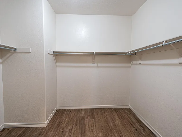 18445 W Saguaro Ln — Photo 21