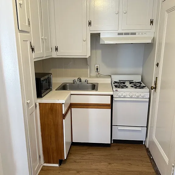24 Concord Ave #405 — Photo 9