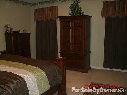 4th image of 4005 Green Brook Dr