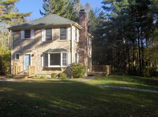 26 Foster St, Mattapoisett, MA 02739