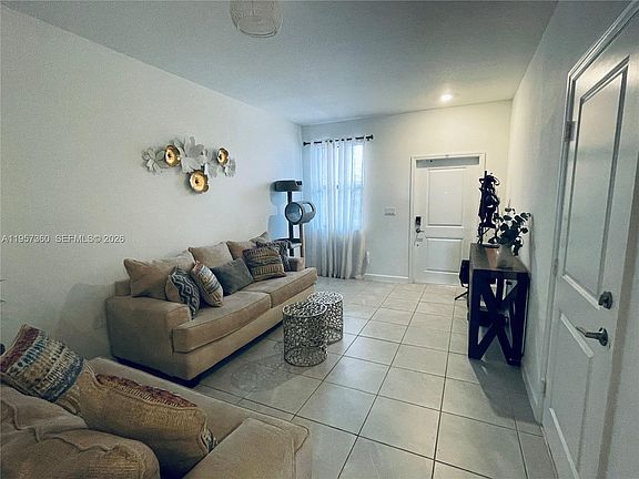 4th image of 23153 SW 128th Pl