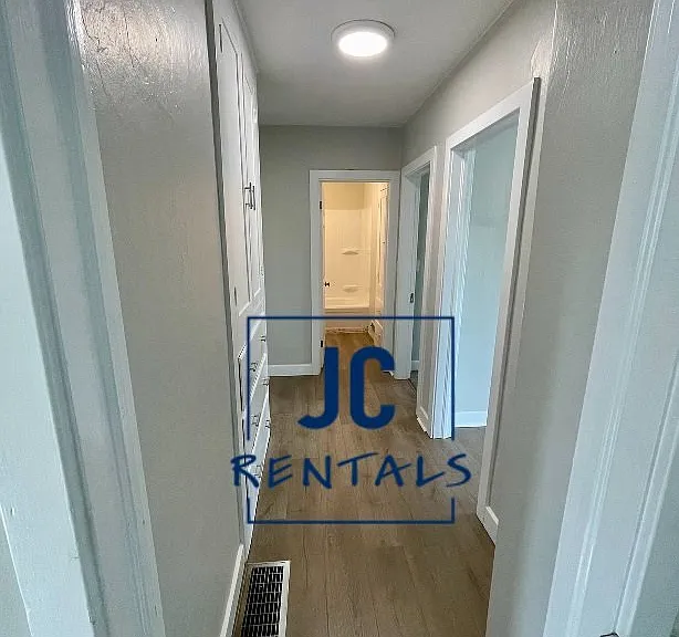1522 Folsom Ave — Photo 4