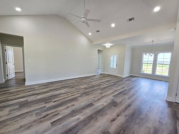 2nd image of 325 Willow Oak Loop