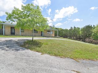 305 Pleasant Valley Dr, Boerne, TX 78006