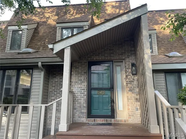 13613 Mason Oaks Ln #3, Saint Louis, MO 63131