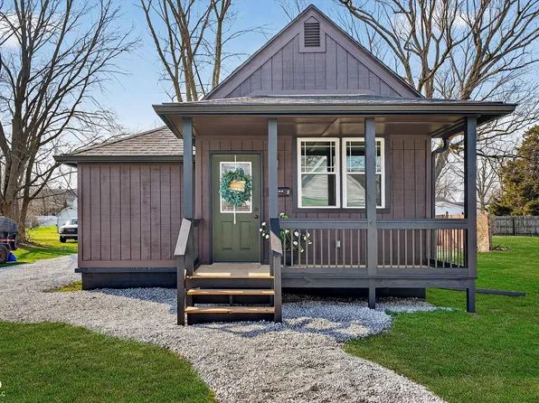 2015 N F St, Elwood, IN 46036