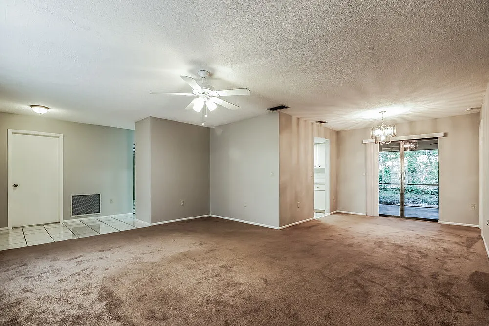 3 bed, 2.0 bath, 1893 sqft, $3,420 — Photo 4