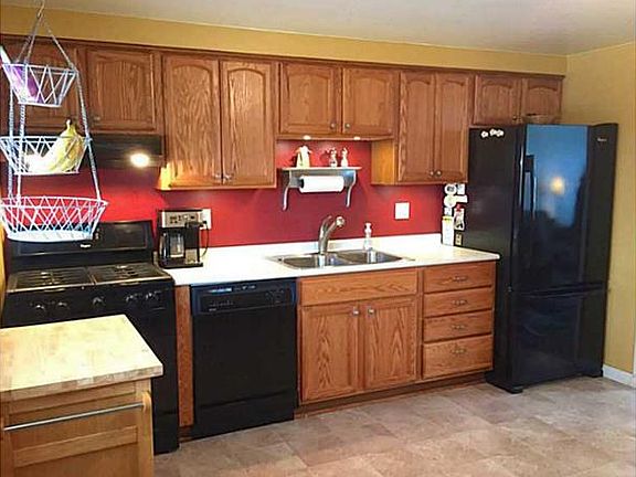 2nd image of 64 Autumnwood Dr