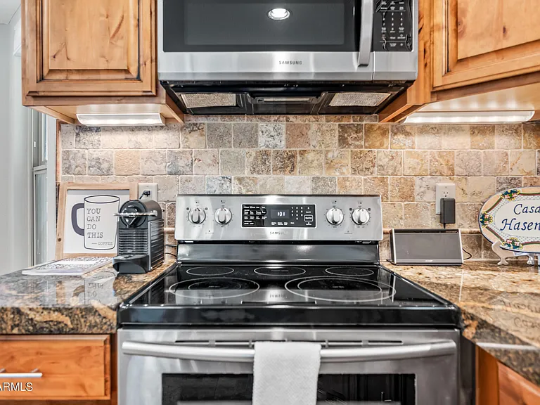 3659 W Elgin St — Photo 18