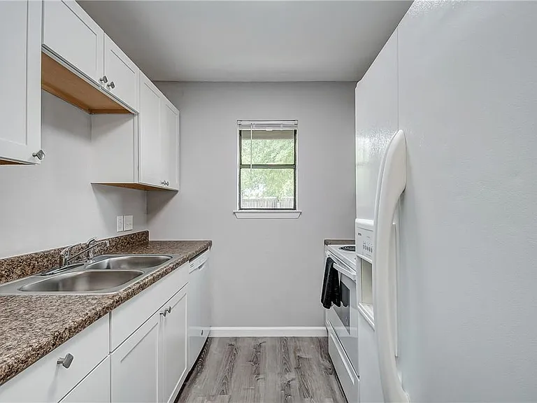 4307 S 1st St #108 — Photo 12