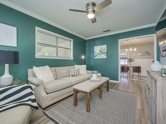 3rd image of 5807 Eureka Dr