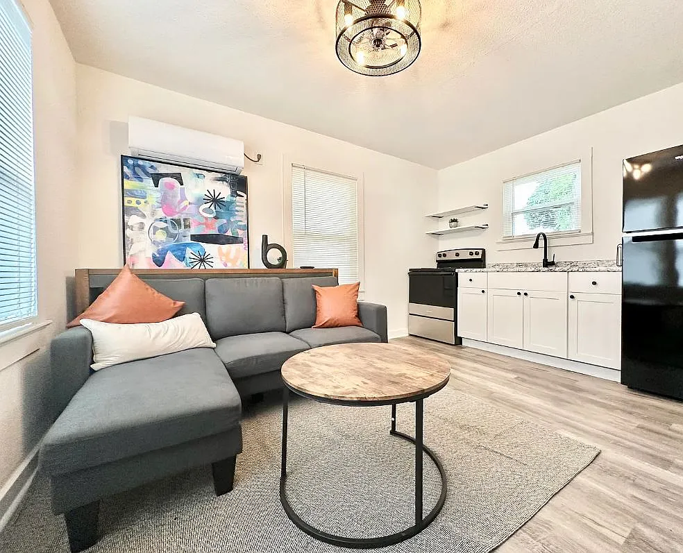1 bed, 968 sqft, $1,250 — Photo 1