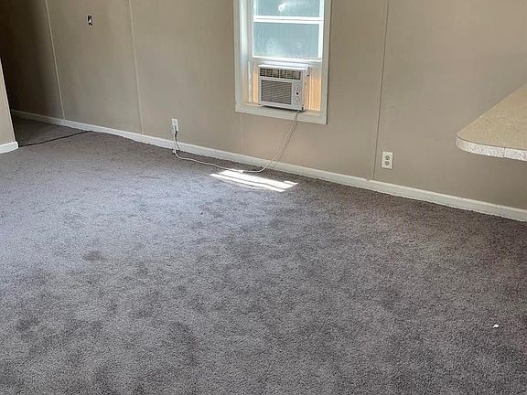 3rd image of 1411 N Park Ave #75