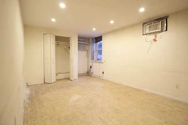 Rented by Elite NY Holdings | media 9