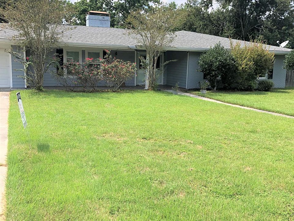 1st image of 123 Woodbine Dr