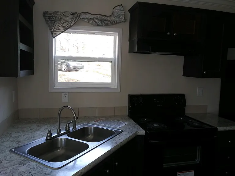 The Waverly — Photo 14