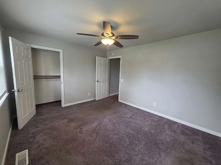 1204 NW 2nd St — Photo 14