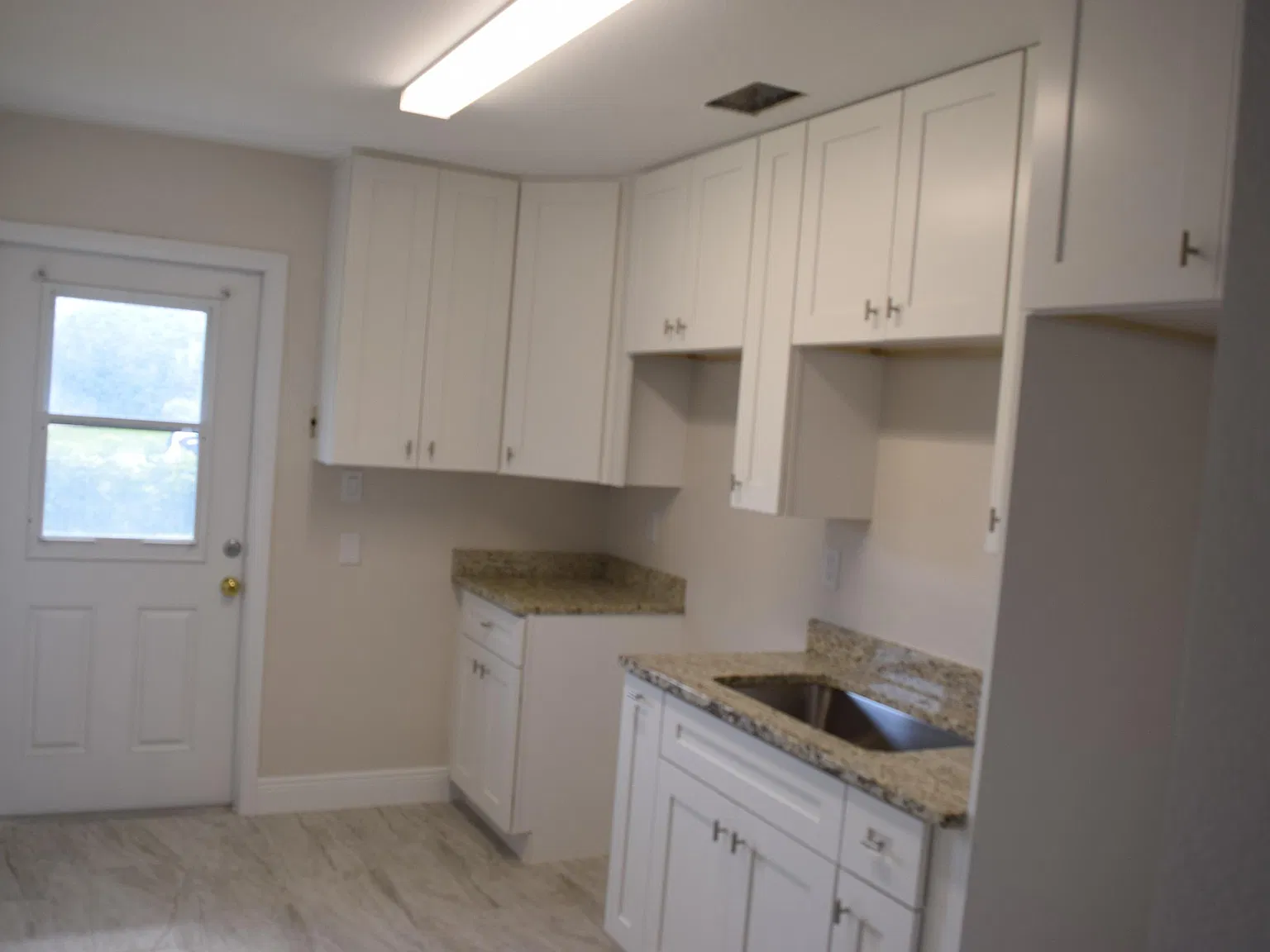 2 bed, 1.0 bath, 794 sqft, $1,500 — Photo 1